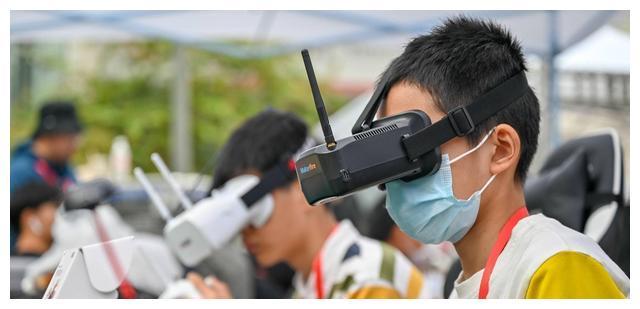 The FPV Drone will become the penetration sword of the future battlefield, strengthen the training of technology and talent echelons!-Screw machine - plasma processing machine -Potting machine - dispensing machine - soldering machine The FPV Drone will become the penetration sword of the future battlefield, strengthen the training of technology and talent echelons!-Screw machine - plasma processing machine -Potting machine - dispensing machine - soldering machine